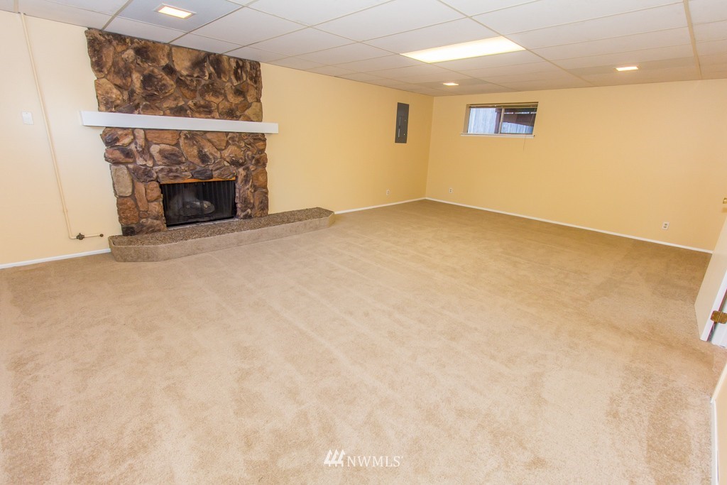 13634 Southeast 171st Place Renton, WA 98058 - Photo 15 of 21 Gallery Image 15