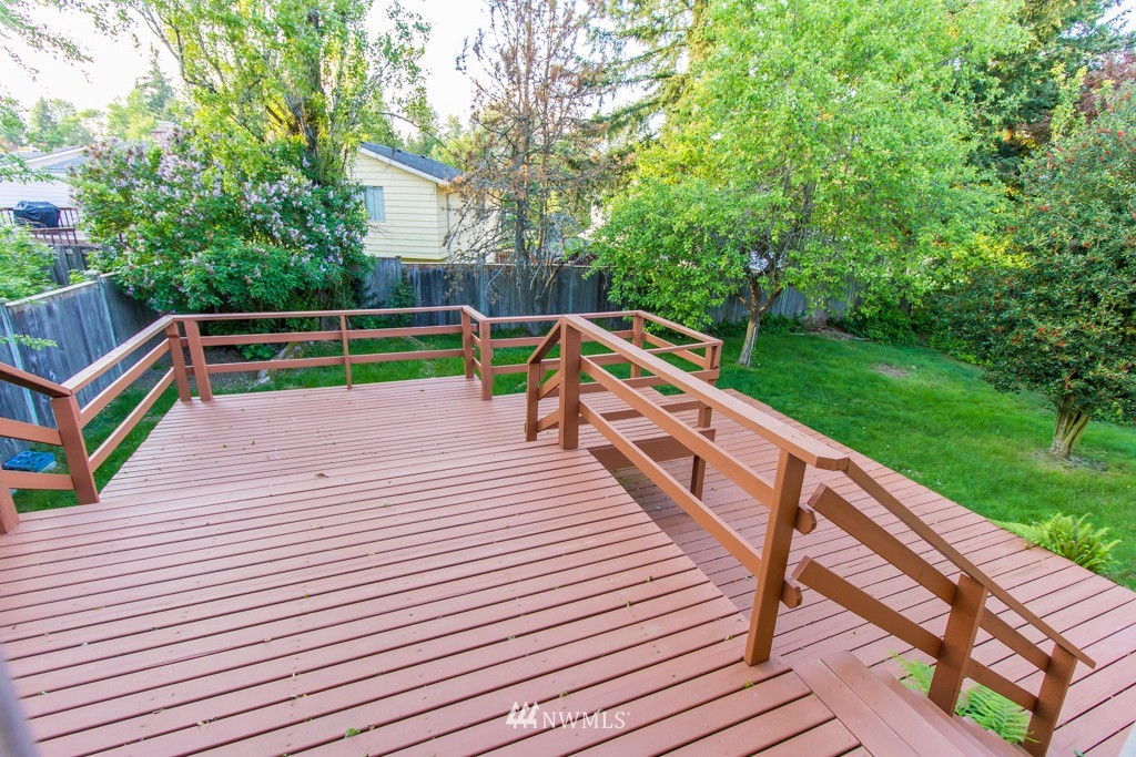 13634 Southeast 171st Place Renton, WA 98058 - Photo 17 of 21 Gallery Image 17