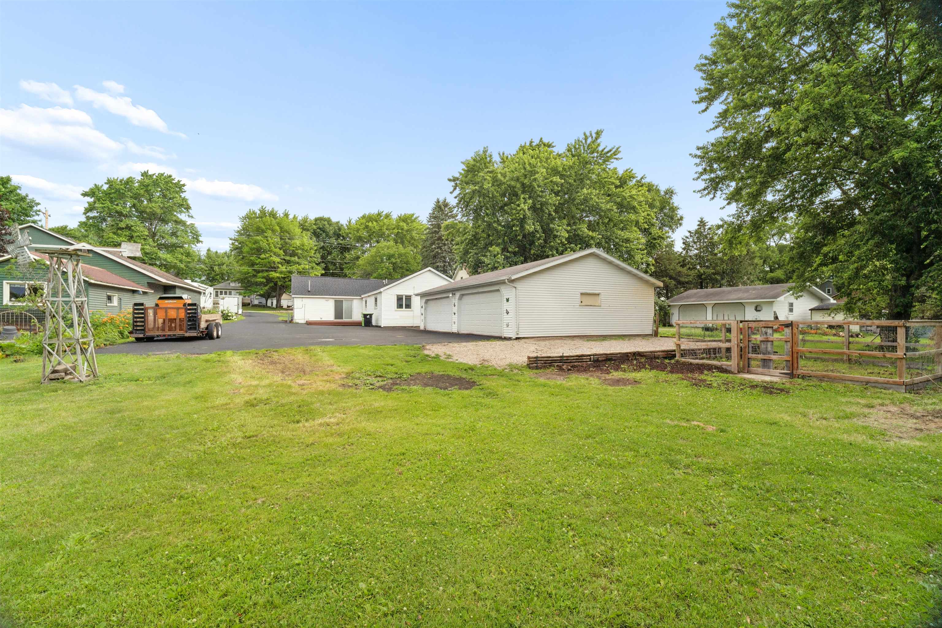 4533 Grandview Road Larsen, WI 54947 - Photo 29 of 32