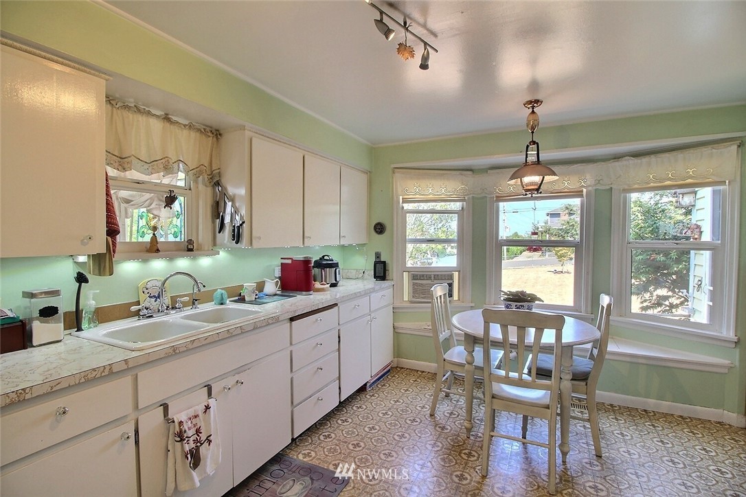 1315 South 7th Street Renton, WA 98057 - Photo 8 of 25