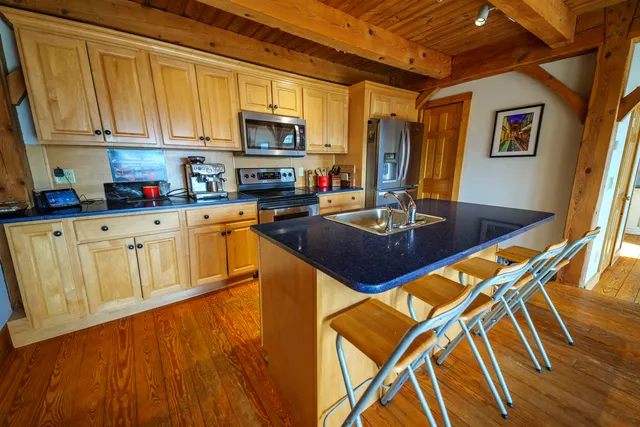 $999,800 | 60 Forest Heights Road, Stratton, VT 05360