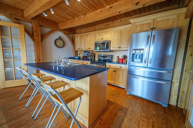 $999,800 | 60 Forest Heights Road, Stratton, VT 05360