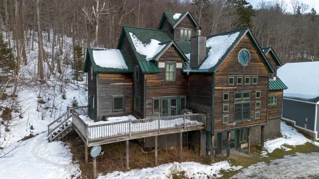 $999,800 | 60 Forest Heights Road, Stratton, VT 05360