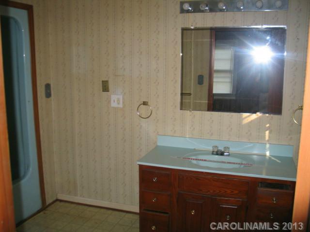 403 Ridge Street, Unit A & B Stanley, NC 28164 - Photo 6 of 13 Gallery Image 6