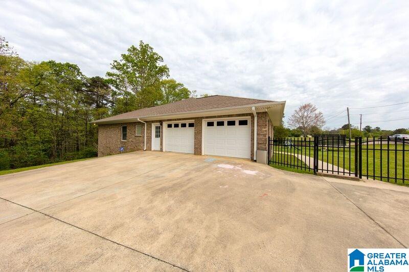 7344 Frances Drive Morris, AL 35116 - Photo 4 of 31