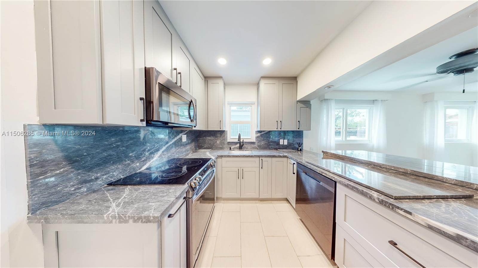 4255 Southwest 15th Street Miami, FL 33134 - Photo 15 of 45