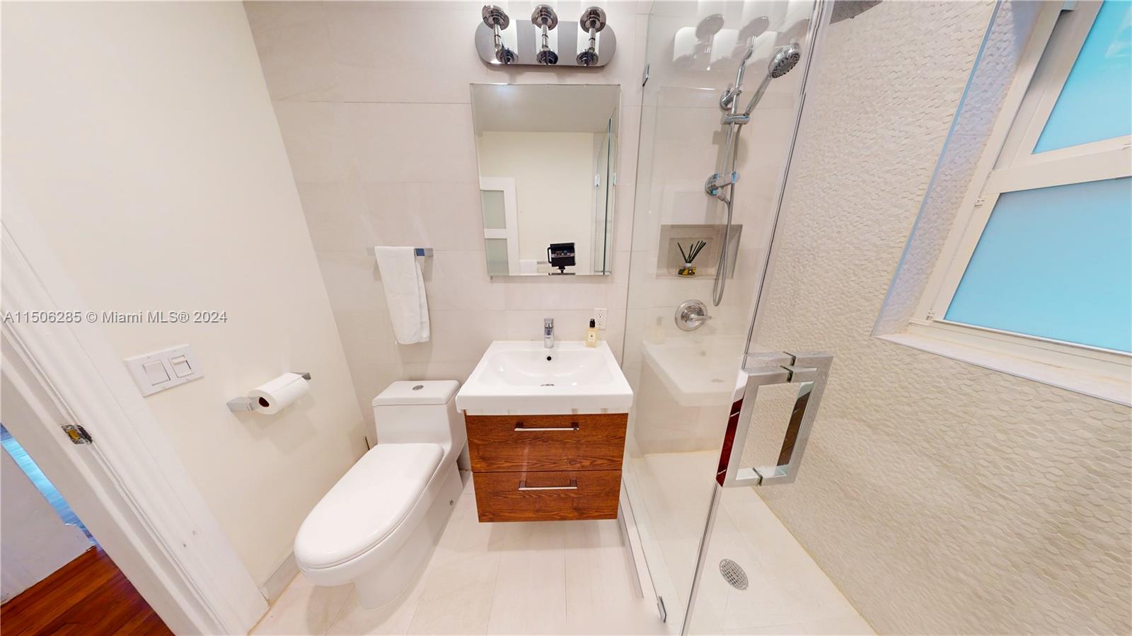 4255 Southwest 15th Street Miami, FL 33134 - Photo 25 of 45