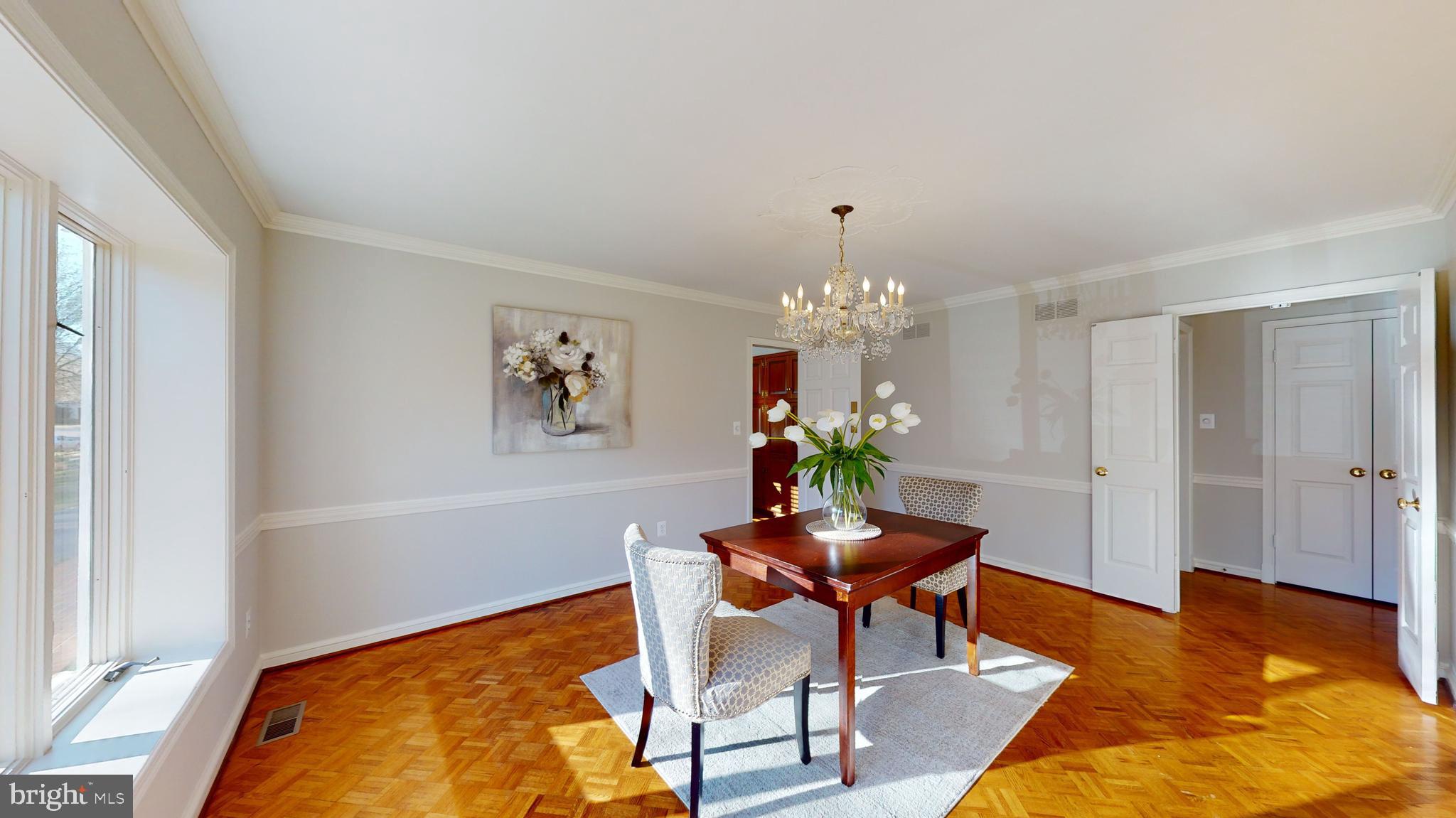 6204 Long Meadow Road McLean, VA 22101 - Photo 10 of 48 Gallery Image 10