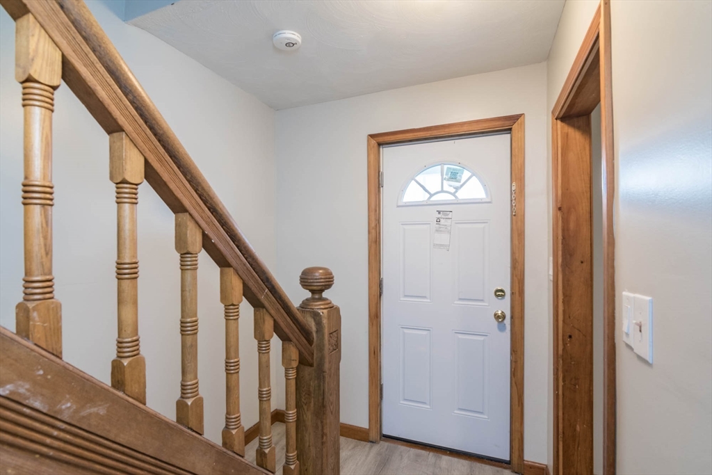 80 Colton Street Springfield, MA 01109 - Photo 4 of 31 Gallery Image 4