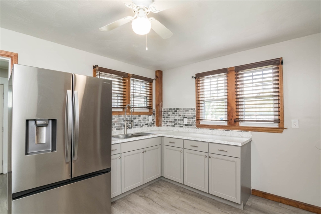 80 Colton Street Springfield, MA 01109 - Photo 5 of 31 Gallery Image 5