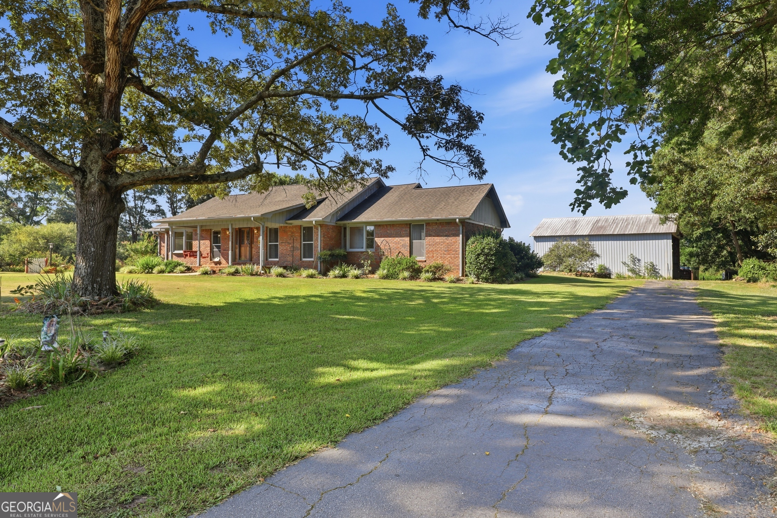 71 Poole Circle Carnesville, GA 30521 - Photo 2 of 54