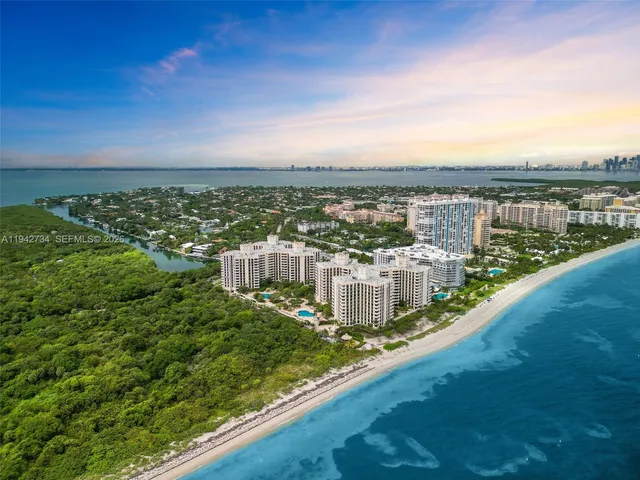 $7,000 | 1121 Crandon Boulevard, Unit E503, Key Biscayne, FL 33149