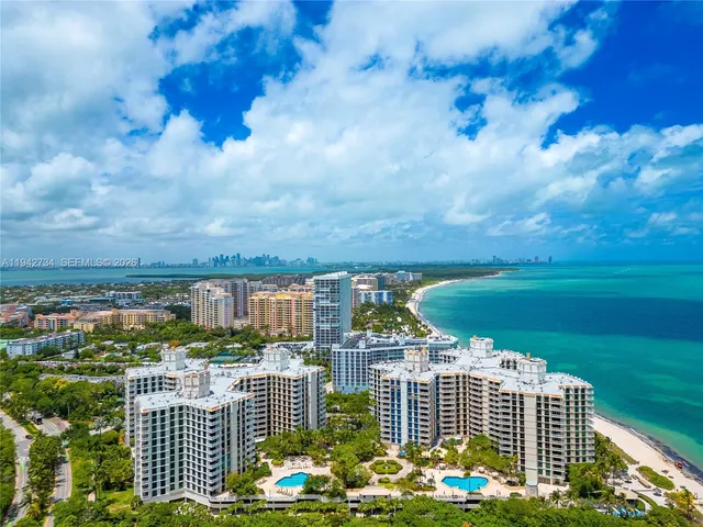 $7,000 | 1121 Crandon Boulevard, Unit E503, Key Biscayne, FL 33149