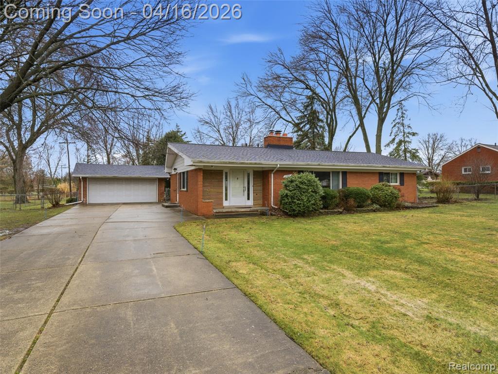 192 Booth Road Troy, MI 48085 - Photo 1 of 37