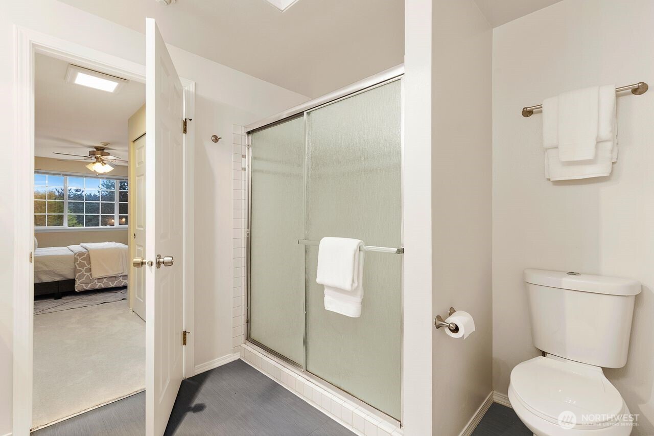 10909 Avondale Road Northeast, Unit P161 Redmond, WA 98052 - Photo 12 of 18