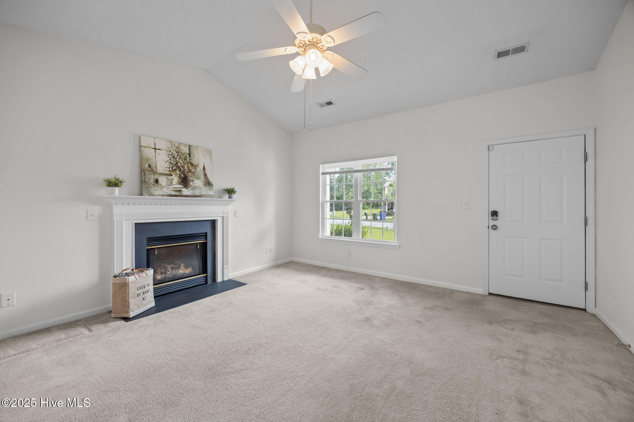 281 Lake Road Greenville, NC 27834 - Photo 8 of 48 21-web-or-mls-IMG_8593