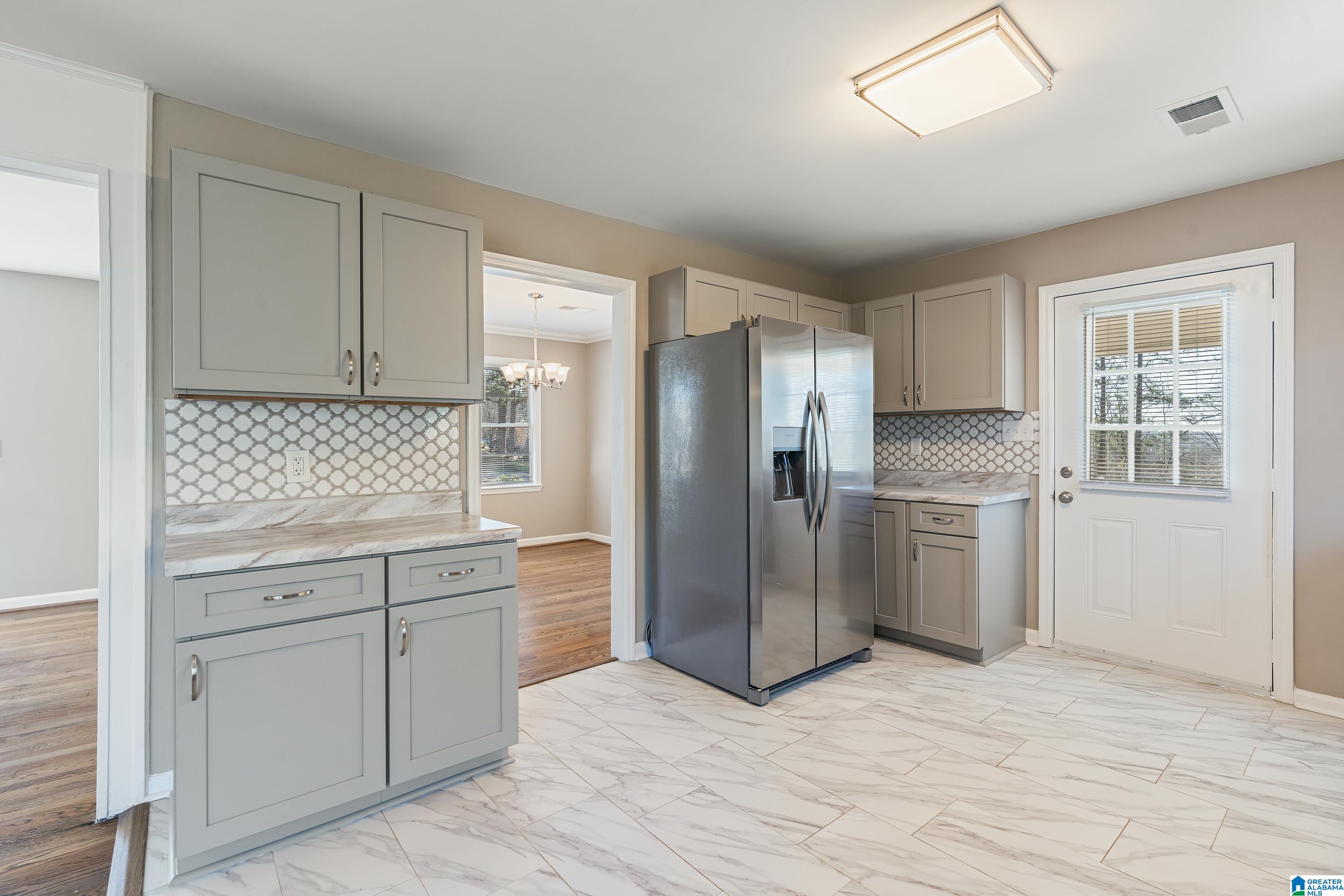 2036 Pershing Road Birmingham, AL 35214 - Photo 5 of 37