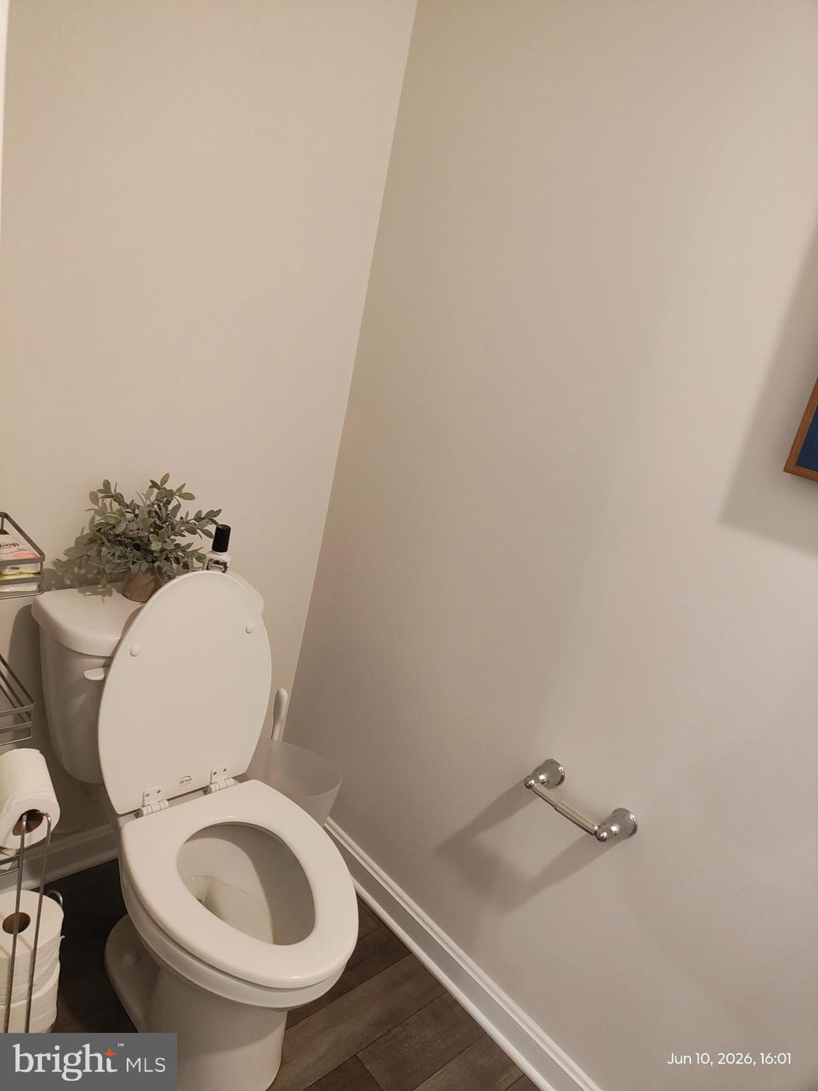 185 Currant Circle Magnolia, DE 19962 - Photo 9 of 20 Half bath downstairs