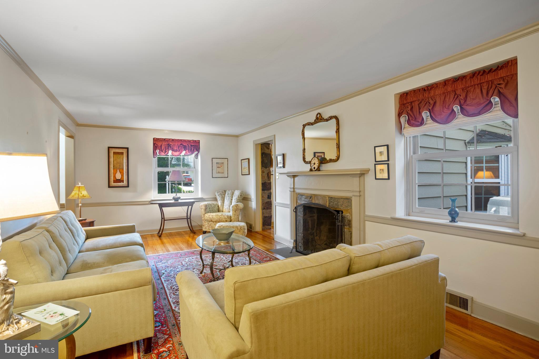 74 Mansion Road Springfield, PA 19064 - Photo 4 of 27