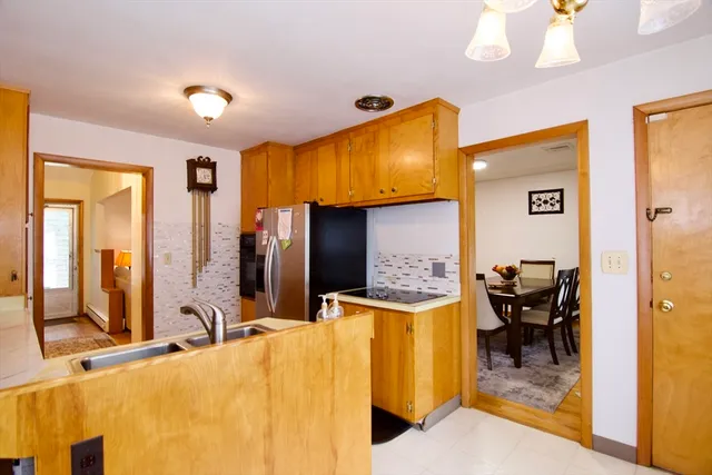 $359,900 | 442 Prospect Street, Chicopee, MA 01020