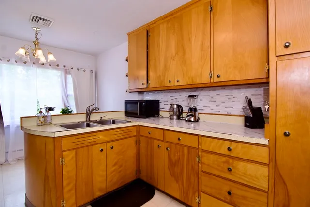 $359,900 | 442 Prospect Street, Chicopee, MA 01020