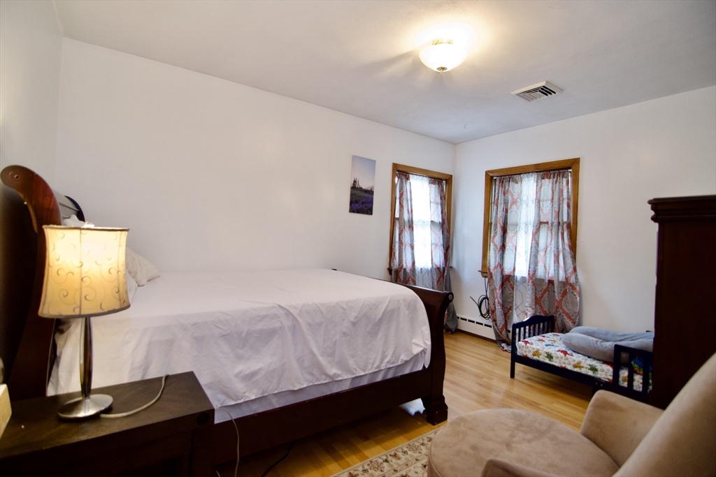 442 Prospect Street Chicopee, MA 01020 - Photo 28 of 41