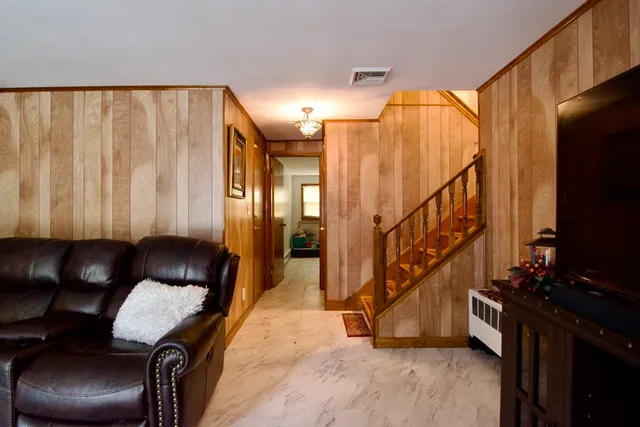 $359,900 | 442 Prospect Street, Chicopee, MA 01020