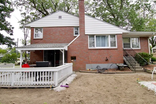 $359,900 | 442 Prospect Street, Chicopee, MA 01020