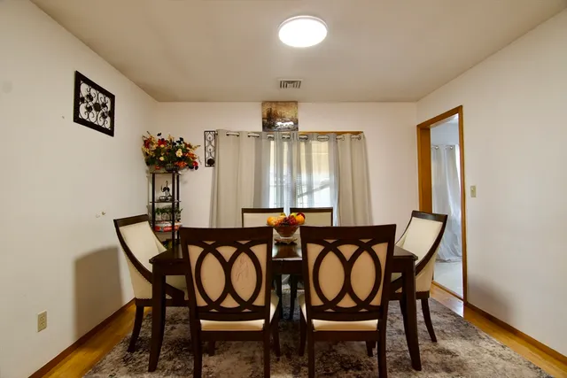 $359,900 | 442 Prospect Street, Chicopee, MA 01020