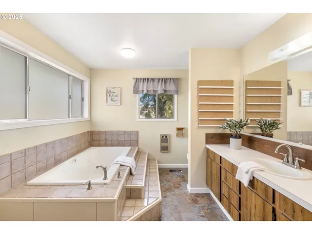 $799,000 | 73002 Gordon Rdg Road, Wasco, OR 97065