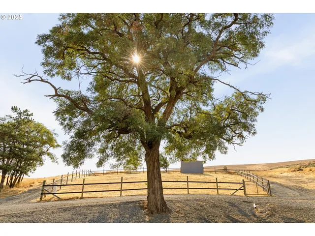 $799,000 | 73002 Gordon Rdg Road, Wasco, OR 97065