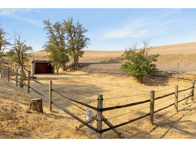 $799,000 | 73002 Gordon Rdg Road, Wasco, OR 97065