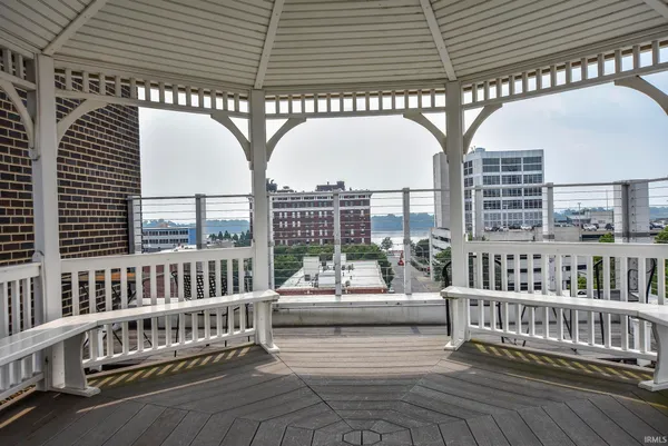 $799,700 | 101 Southeast 3rd Street, Unit 3E, Evansville, IN 47708