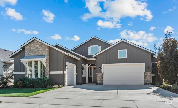 $735,000 | 2935 East Renwick Court, Meridian, ID 83642