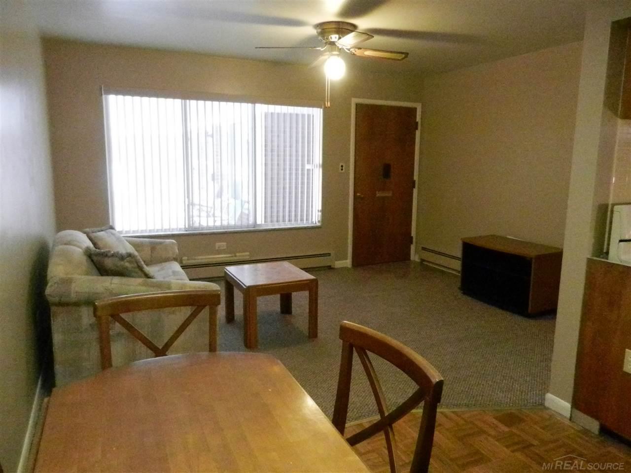 24301 Kelly Road, Unit 104 Eastpointe, MI 48021 - Photo 9 of 28