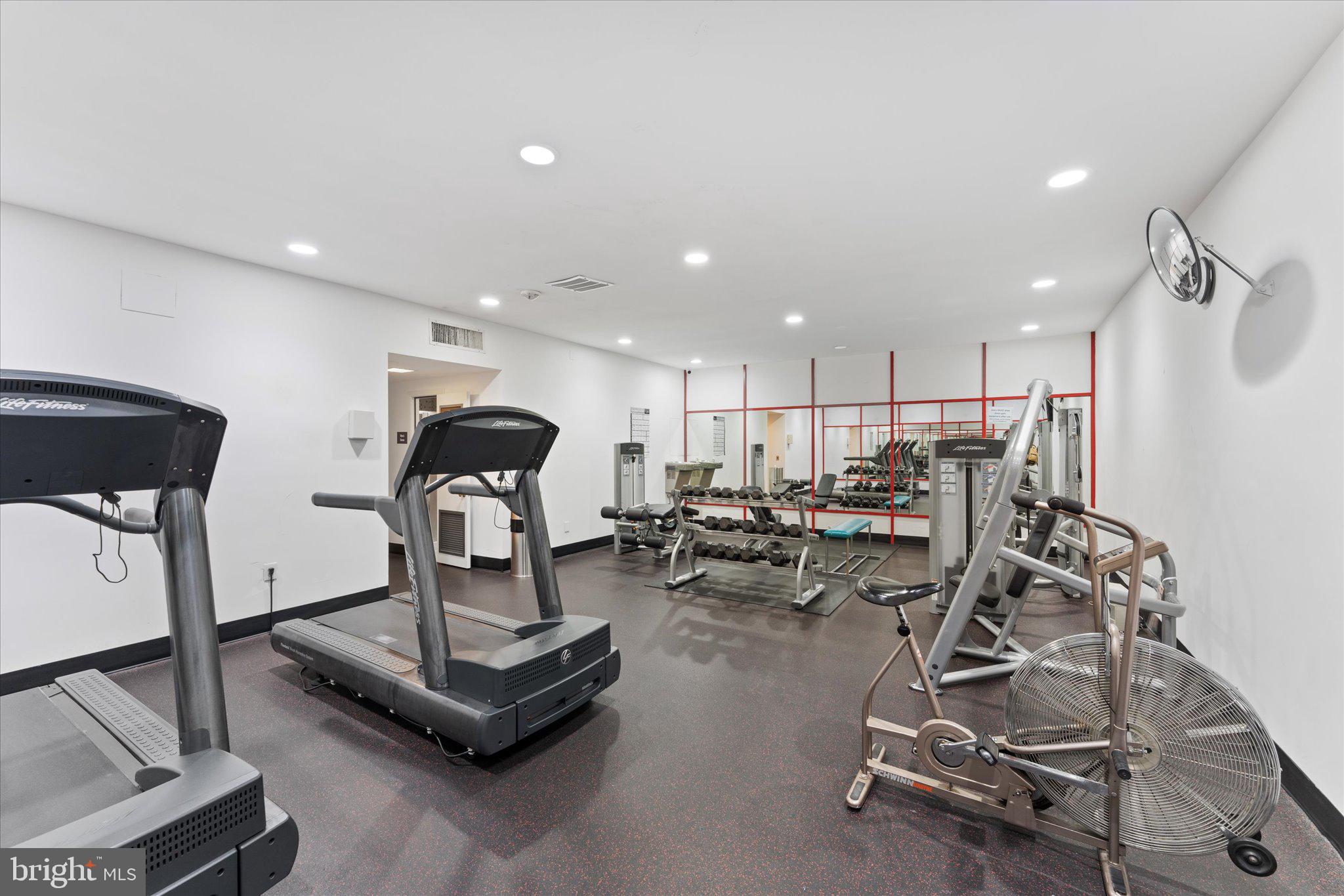 6101 Edsall Road, Unit 1402 Alexandria, VA 22304 - Photo 31 of 37 a view of a room with gym equipment