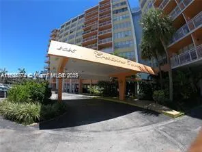 $1,400 | 2025 Northeast 164th Street, Unit 405, North Miami Beach, FL 33162