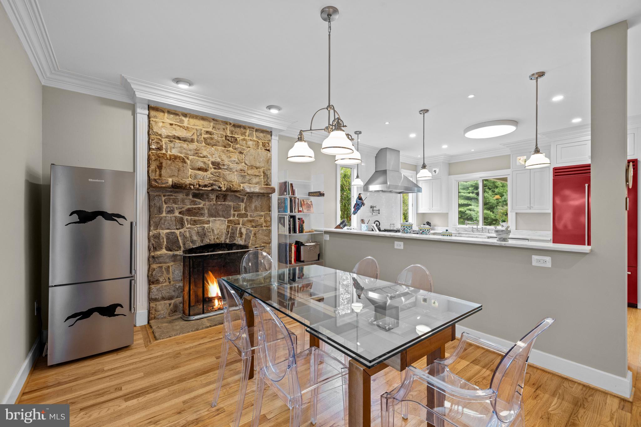 19967 Telegraph Springs Road Purcellville, VA 20132 - Photo 27 of 58 Breakfast area with wood burning fireplace