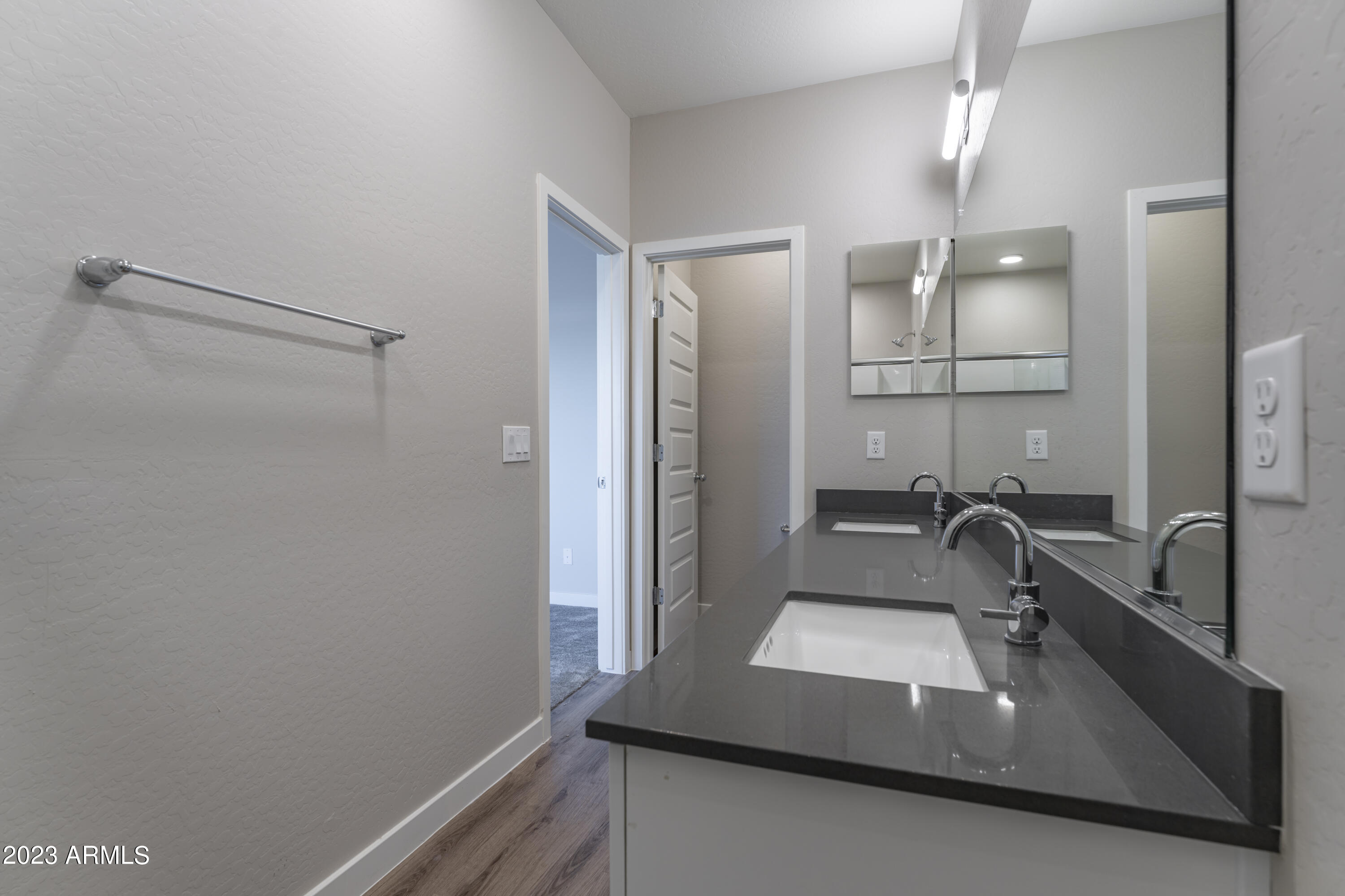 432 South 32nd Street, Unit 114 Mesa, AZ 85204 - Photo 38 of 75 a bathroom with a sink and a mirror