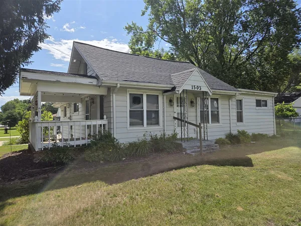 $179,000 | 1503 Warren Avenue, Jackson, MI 49203