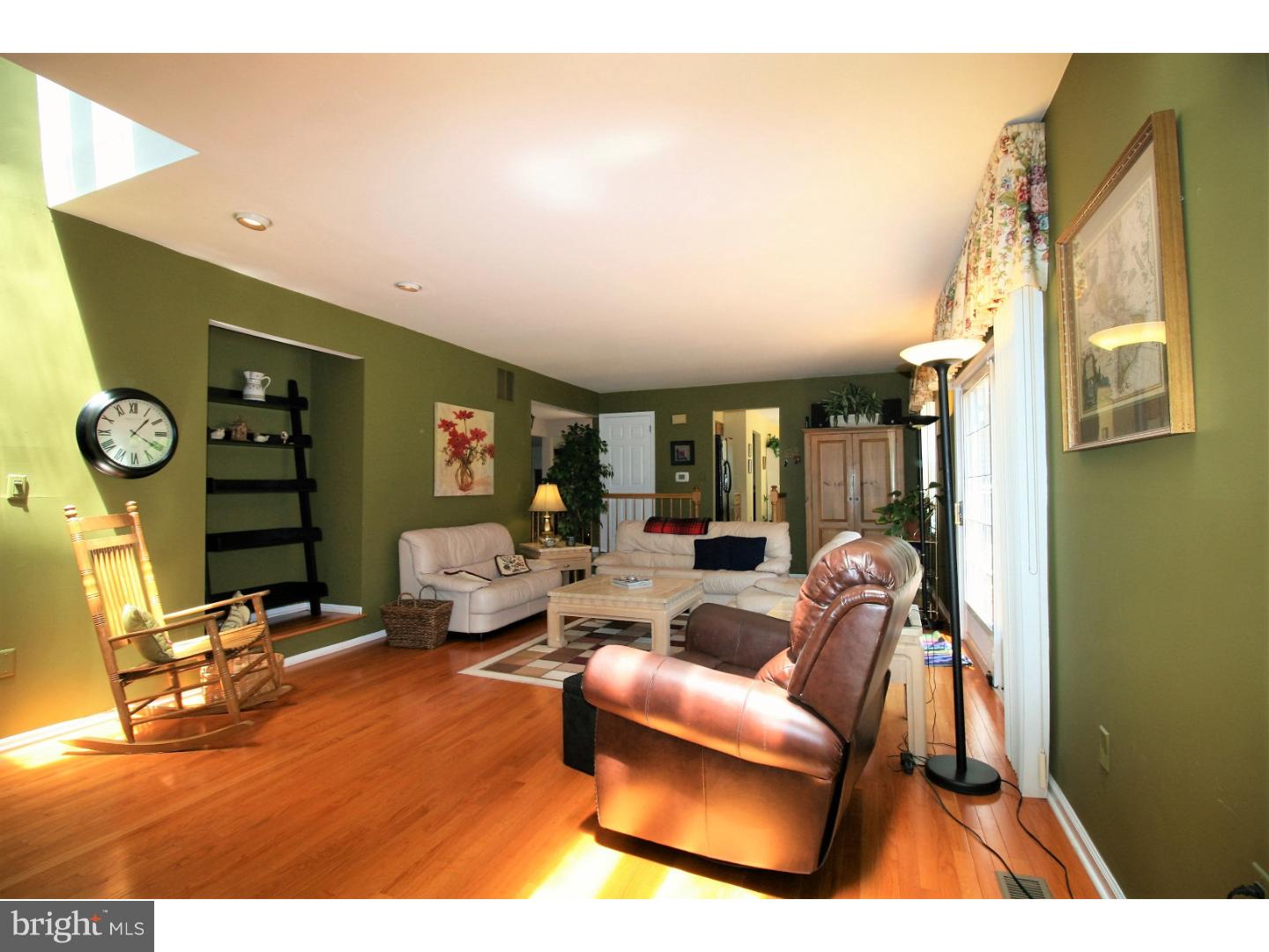 8 Rider Place West Windsor, NJ 08550 - Photo 3 of 17 Gallery Image 3