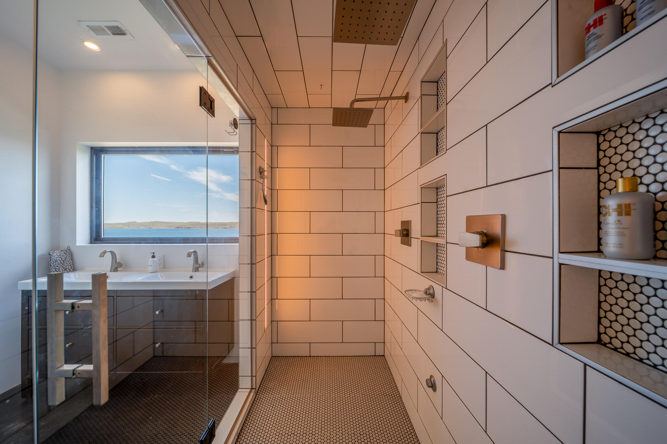 Waterfront Place Buffalo, WY 82834 - Photo 41 of 55 primary bath shower