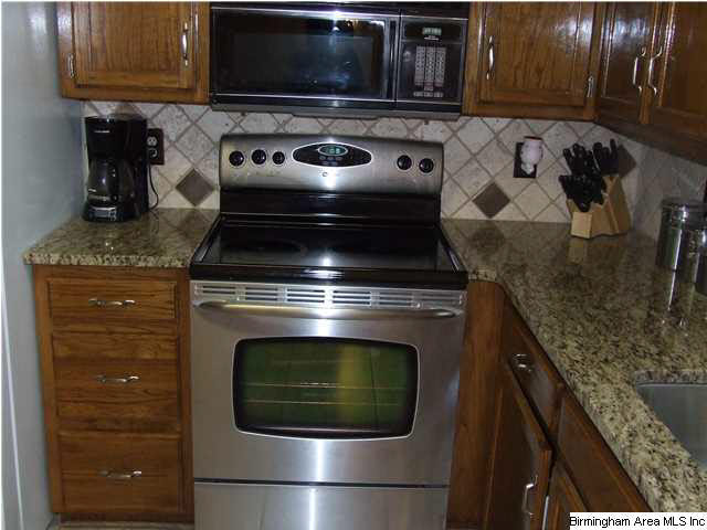 212 Park Road Pleasant Grove, AL 35127 - Photo 12 of 32