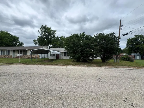 $55,000 | 1429 Remington Street, Graham, TX 76450