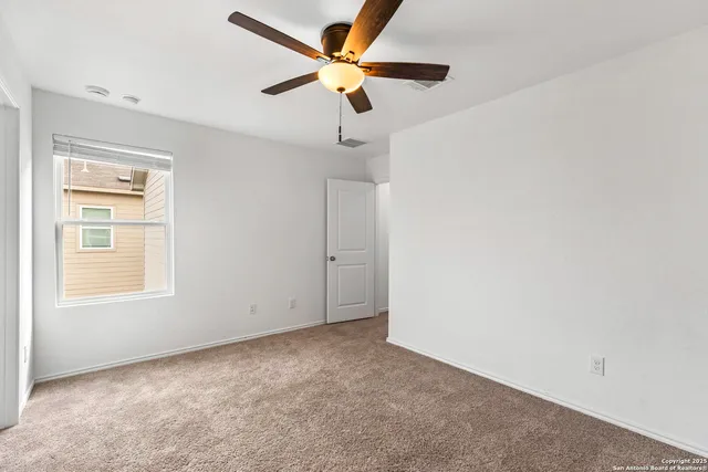 $1,425 | 10824 Presa Way, San Antonio, TX 78223