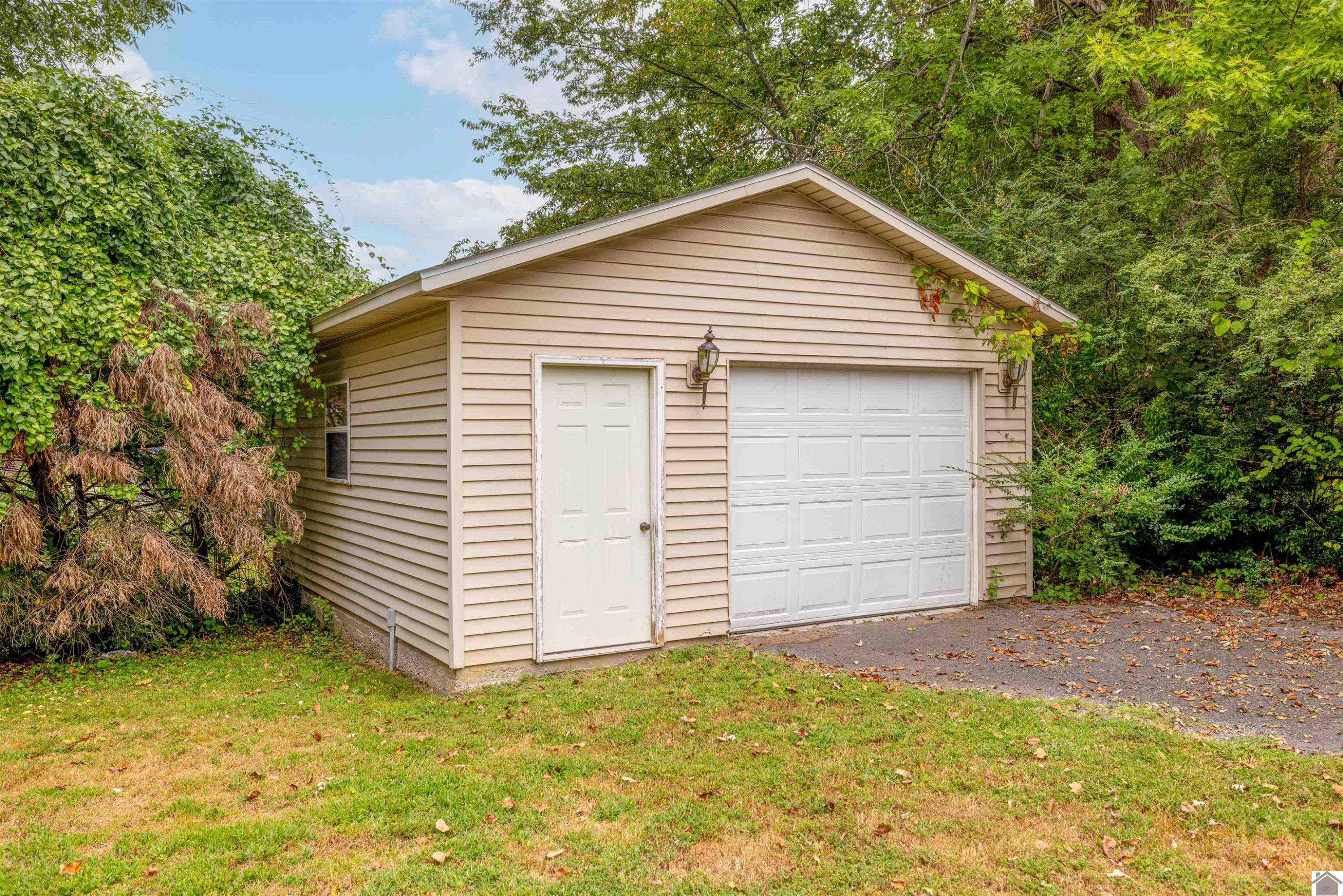3515 Pines Road Paducah, KY 42001 - Photo 6 of 18 Photo 6