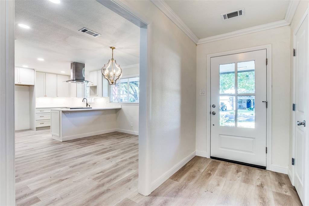 4117 Bilglade Road Fort Worth, TX 76109 - Photo 4 of 25