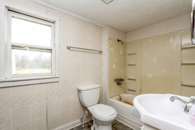2131 East Eden Road Greenfield, IN 46140 - Photo 14 of 22