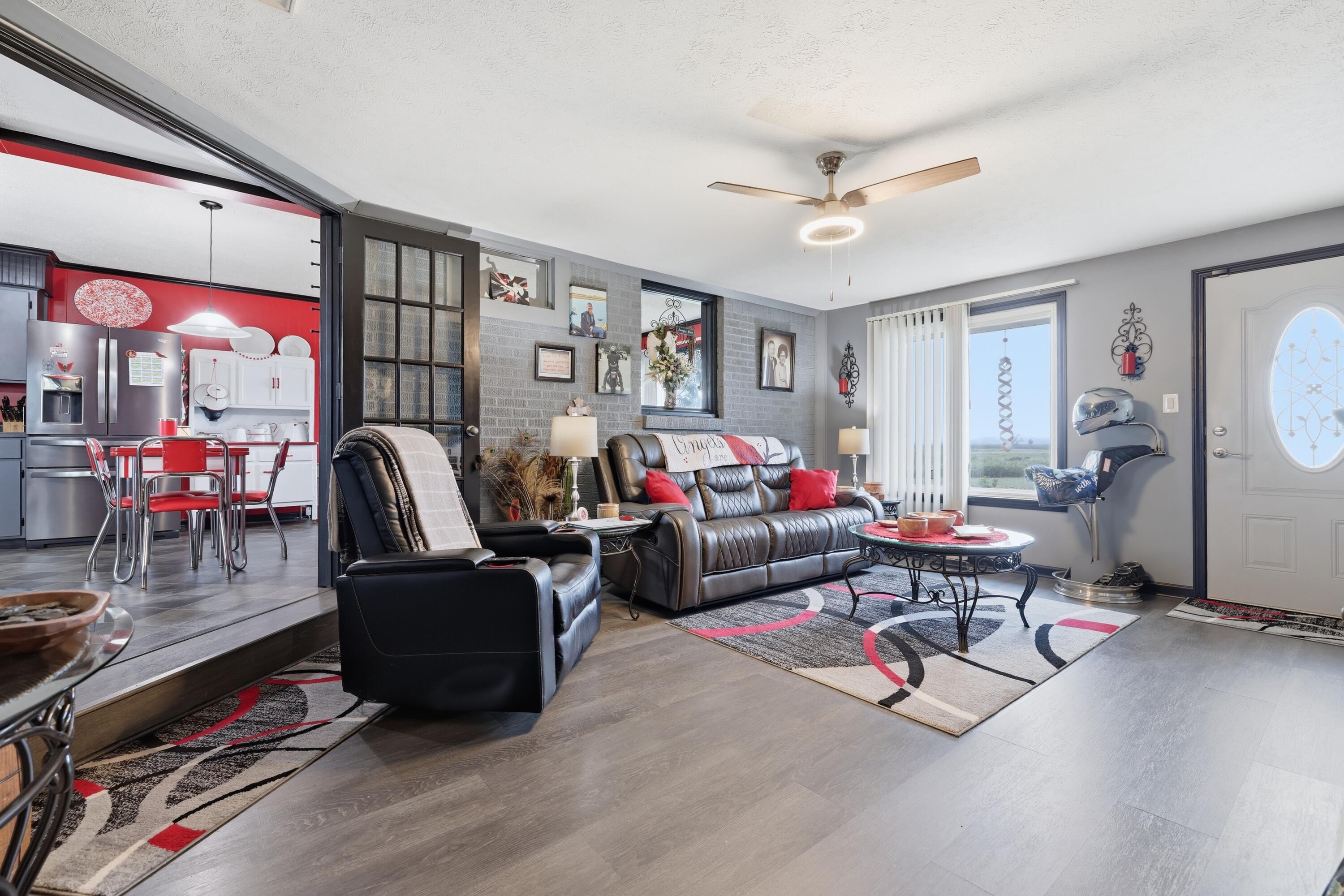 1352 Grant Road Murray, KY 42071 - Photo 7 of 43 3R9A4150