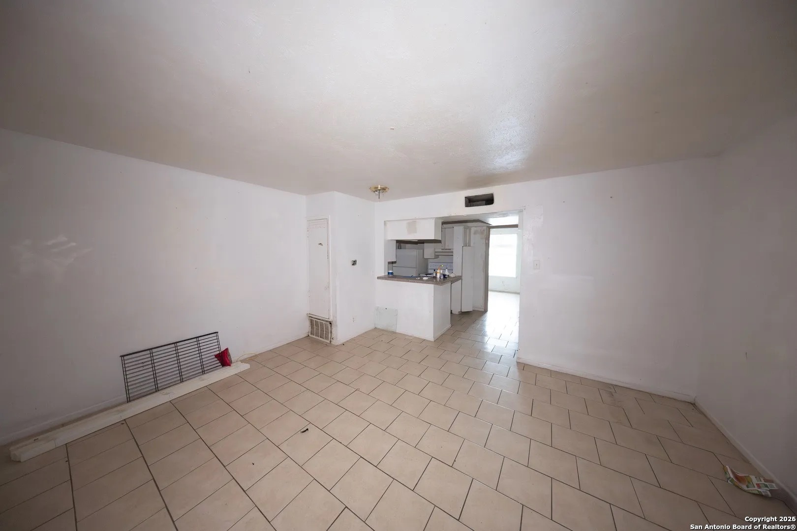 170 De Chantle Road, Unit 709 San Antonio, TX 78201 - Photo 2 of 24 a view of empty room with wooden floor